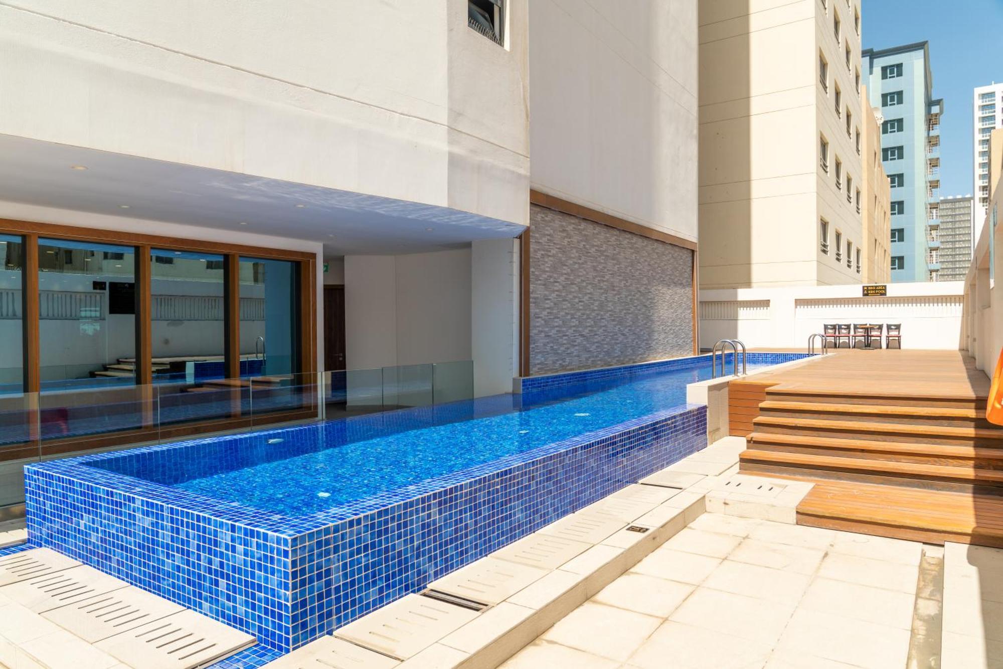Modern Heights Hotel Al-Manamah Bagian luar foto